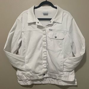 ✨Columbia✨ Stretchy White Denim Jacket
